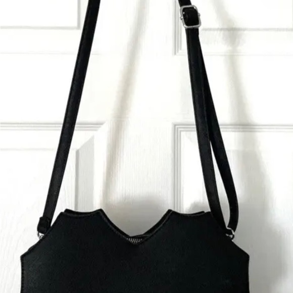 Mad Engine Halloween Spider Web Heart Backpack Purse - New - Picture 3 of 4